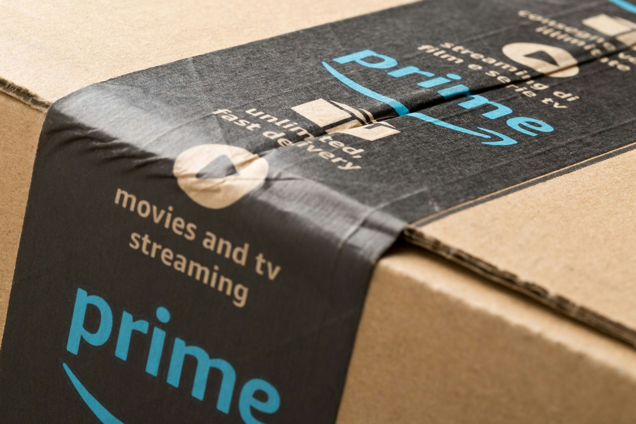 How Amazon Handles Last Mile Shipping
